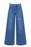 Jeans baggy lunghi — vista intera non indossata su sfondo bianco