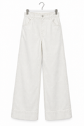 Jeans palazzo panna — vista intera non indossata su sfondo bianco