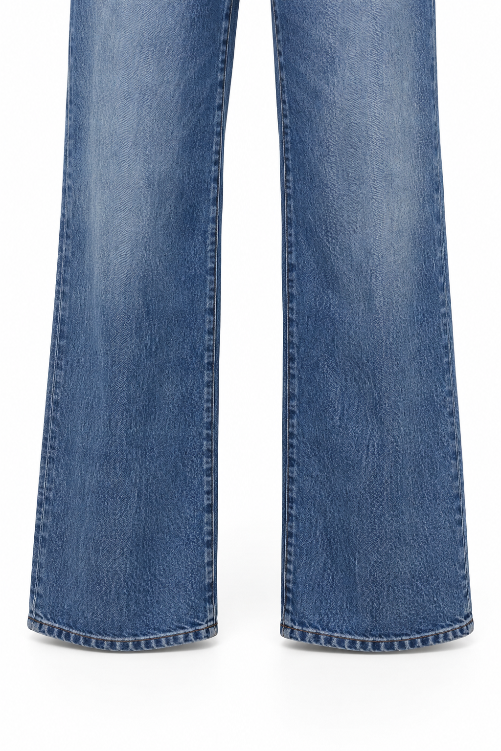 Jeans Stella crystal in denim blu, dettaglio della parte inferiore della gamba e dell’orlo.