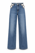Jeans Stella crystal cut-out in denim blu, vista frontale intera non indossata con vita sfrangiata, aperture con strass e gambe ampie.