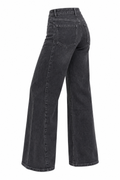 Jeans wide leg nero slavato, vista posteriore a tre quarti con tasche e cuciture.