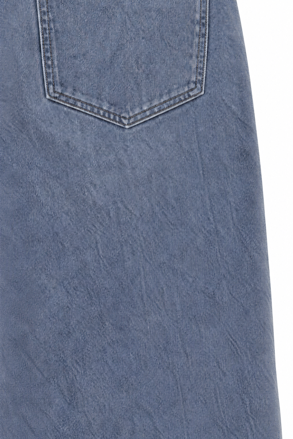 Jeans wide leg trasformabile grigio, dettaglio della parte inferiore della tasca posteriore e del denim.