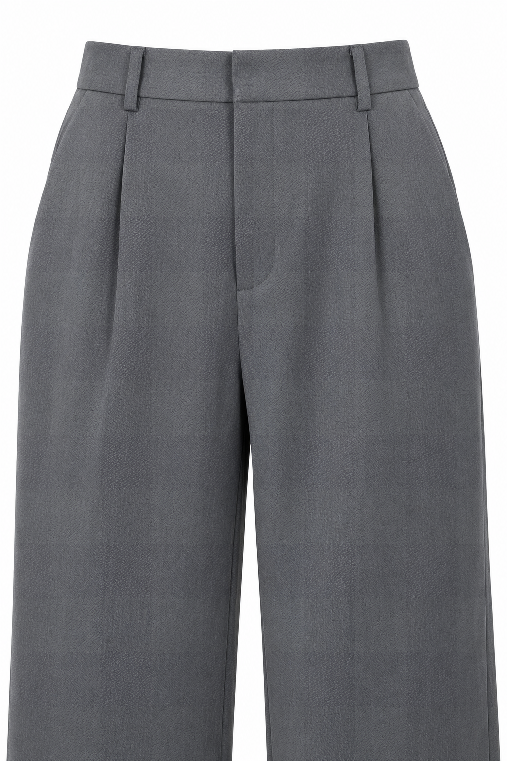 Dettaglio della vita e delle pieghe del pantalone palazzo grigio.