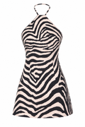 Abito corto animalier con scollo all americana, vista anteriore non indossata.